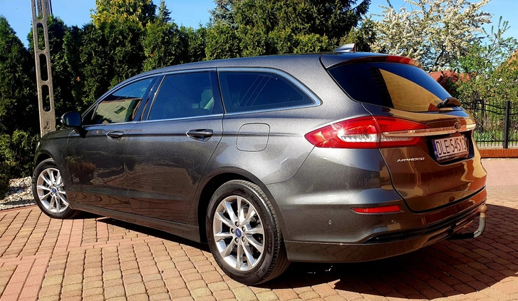 Ford Mondeo cena 65000 przebieg: 193395, rok produkcji 2019 z Legnica małe 631